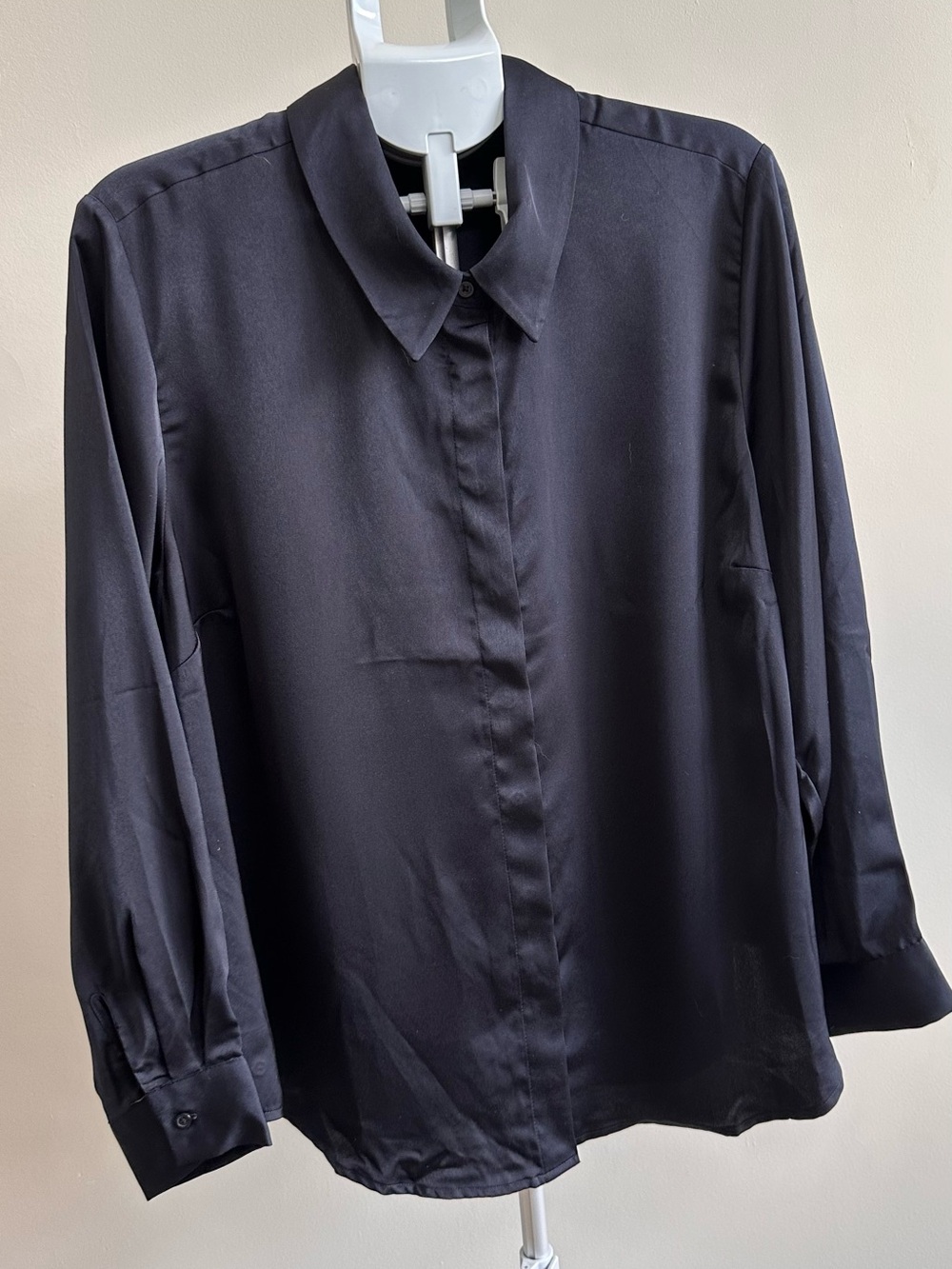 cleo Black Button-Front Long Sleeve Blouse